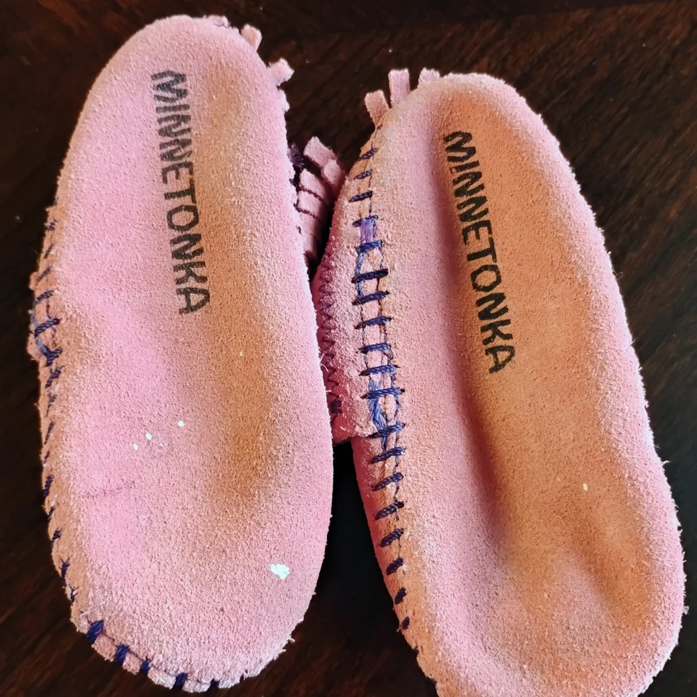 Minnetonka Pink Fringed Baby Moccasins